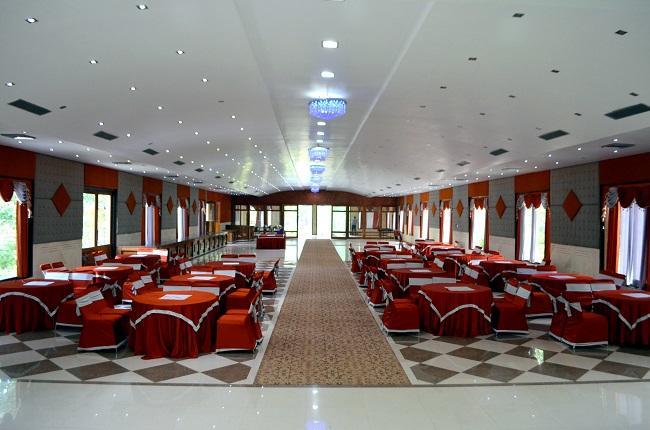 Kangs Nirvana Resorts And Spa Mahalpur Exterior foto